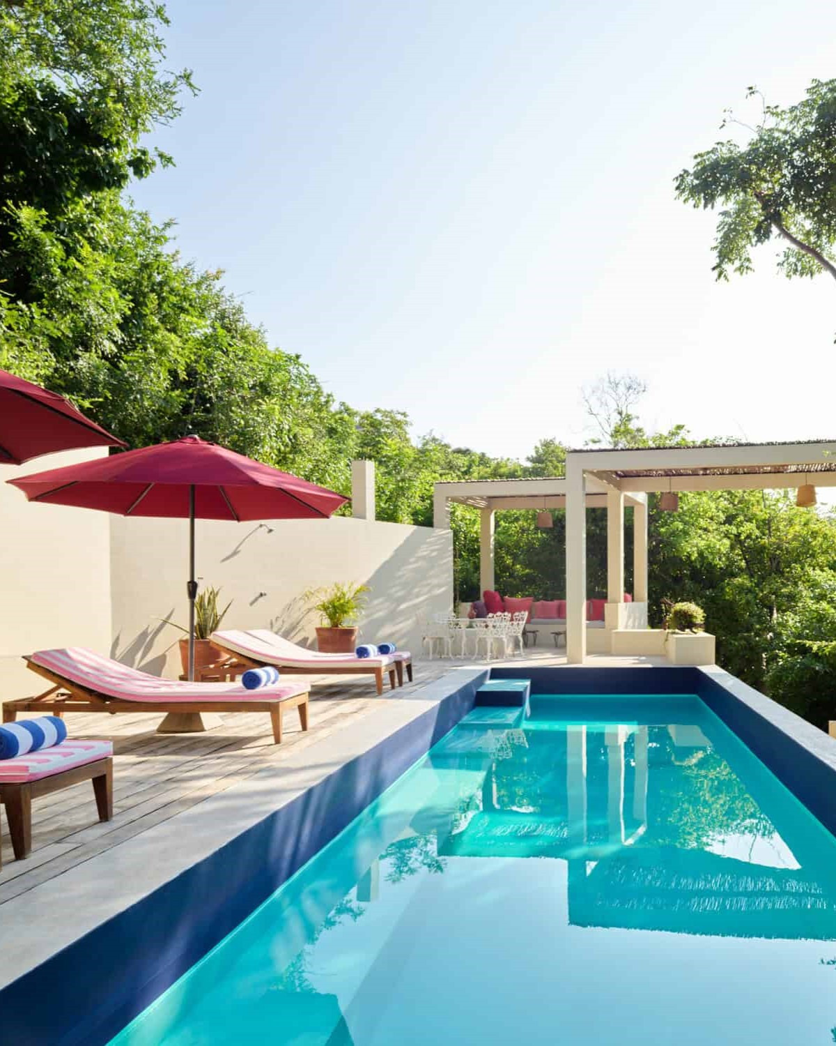 Una de las piscinas de agua salada del hotel boutique Cocolia 